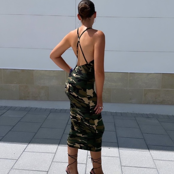 Brand New✨ The Rebel Woman Camo Maxi ✨ - Picture 2 of 6